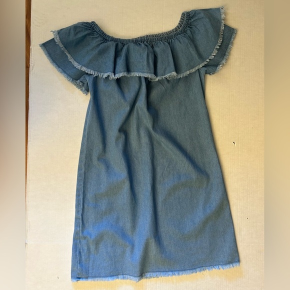 Denim chambray off the shoulder sundress Casual w/embroidered detail. Sz-S. AA16 - Picture 7 of 11